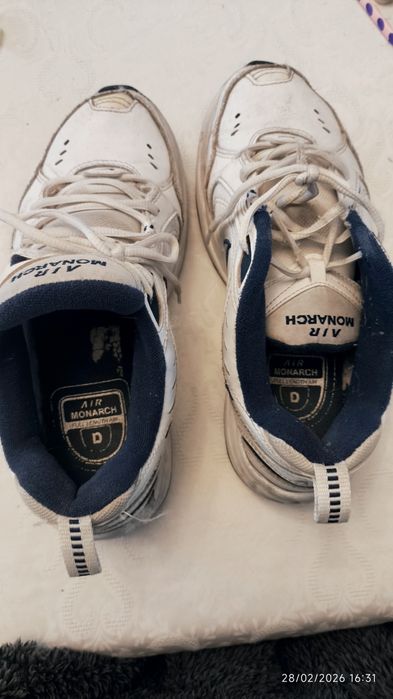 Tênis Nike Air Monarch 40