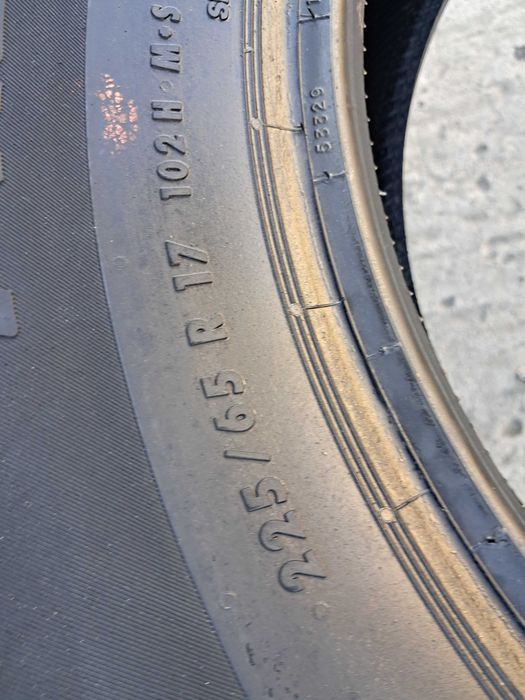 Резина літо 80% протектор Continental 225/65 R17 Pro Contact TX