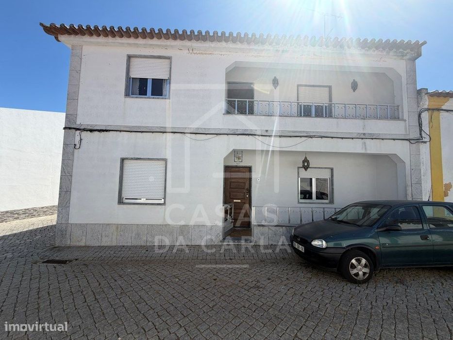 Spacious Family House with Excellent Areas and High Potential