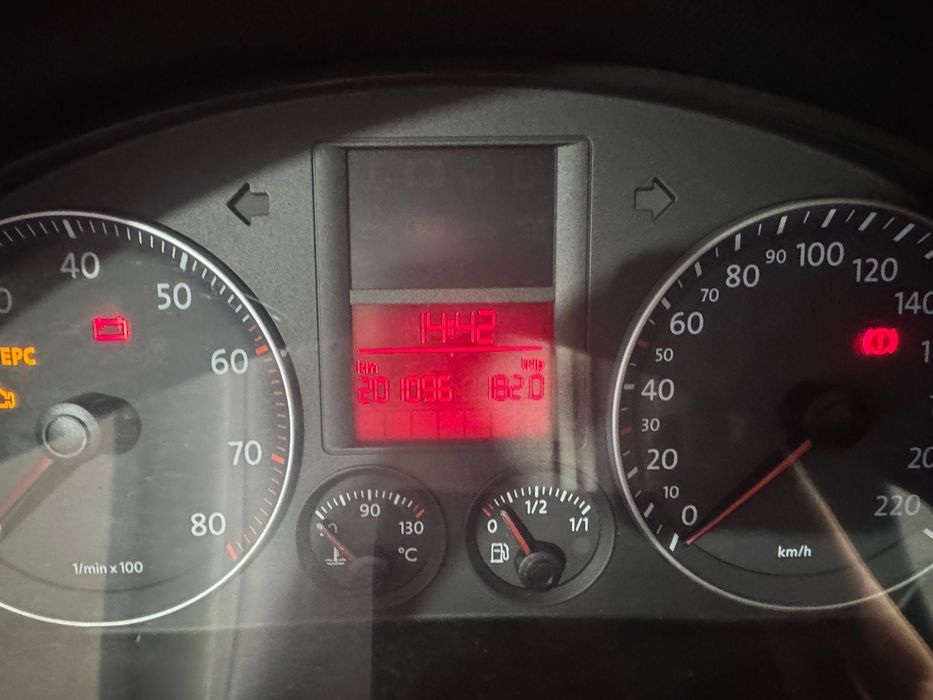 Vw golf V 1.4 FSI