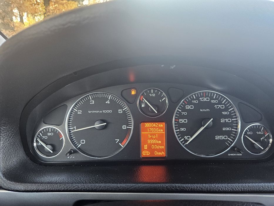 Peugeot 407 2.0 LPG gaz HAK bardzo dobry stan