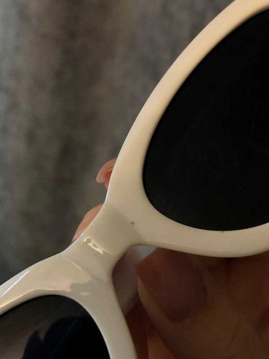 Białe okulary damskie przeciwsłoneczne