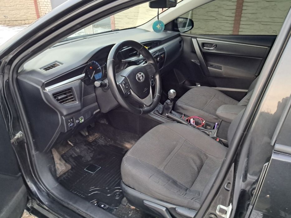 Продам автомобиль тойота,корола,1,6