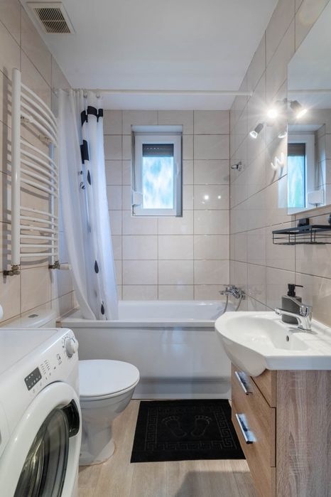 mieszkanie -apartament Paris ,balkon,parking Zakatki Swiata