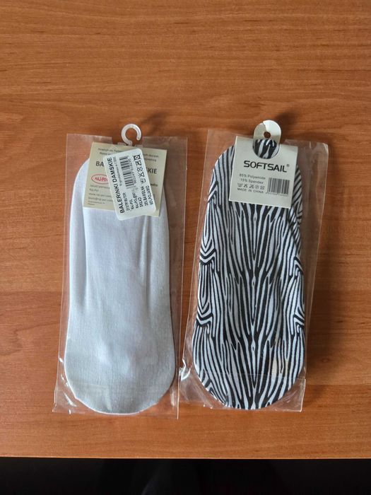 Skarpetki 35-38 białe zebra