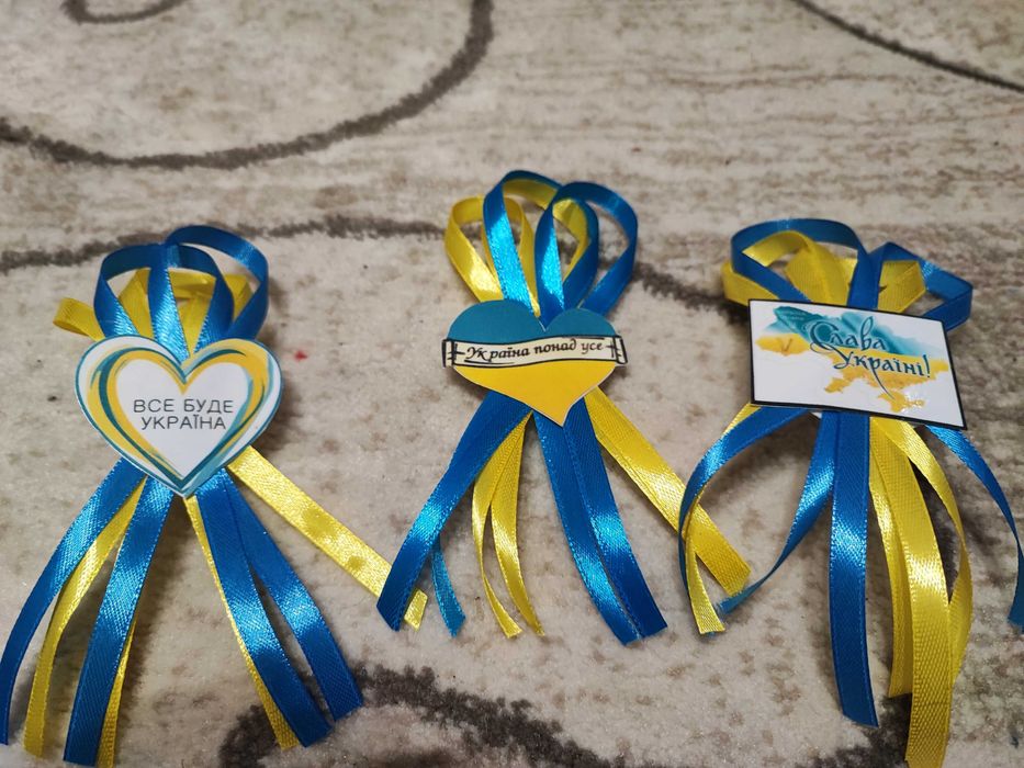 Патріотичні бутоньєрки