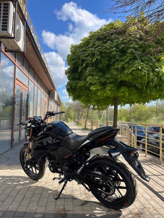 Мотоцикл Lifan KPS250