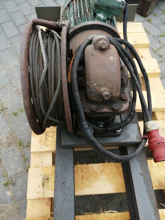 Wyciągarka budowlana
