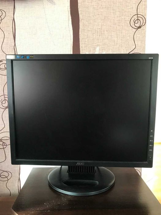 Персональний комп'ютер, монітор, клавіатура