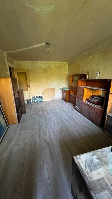 Продаж квартири під ремонт, вул. Олександра Кониського, Центр