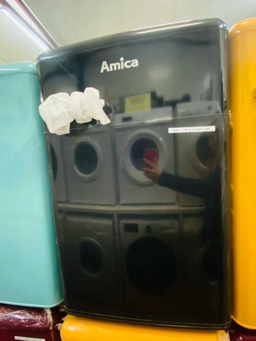 OUTLET AGD Lodówka Amica RETRO Różne kolory 86 cm wys.