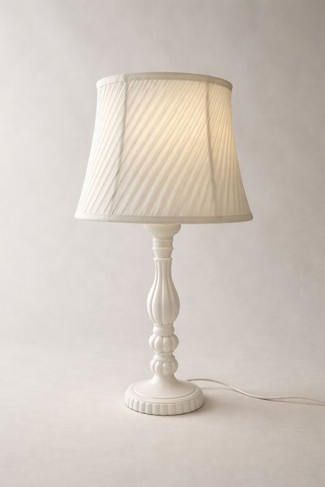Вінтажна настільна лампа, 50 см, біла