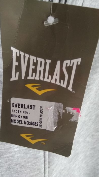 Костюм спортивный