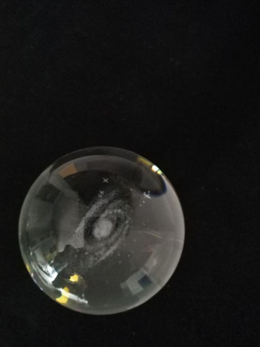 Galaktyka drogi mlecznej, oraz Ziemia w szklanej kuli