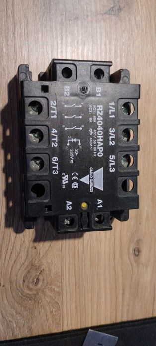 Трифазне твердотіле реле RZ4040HAP0, Carlo Gavazzi