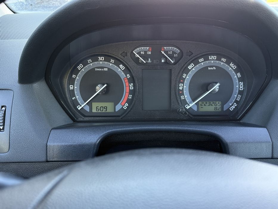 Skoda Fabia 2007 VIN TMBJJ26Y074196390 фото оголошення 15 з 20