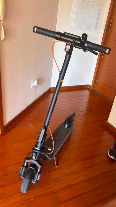 2 Trotinetes Elétricas Segway Ninebot E2 Plus II (E2+ V2) – Como Novas | Ainda na Garantia
