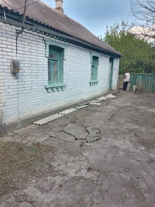 Продам будинок з ділянкою