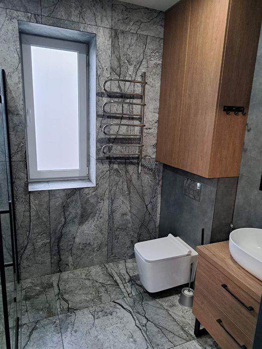 Окремий будинок на Макарова.