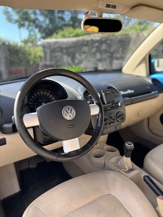 VW Beetle Cabrio 1.9TDI de 2004 - Excelente estado