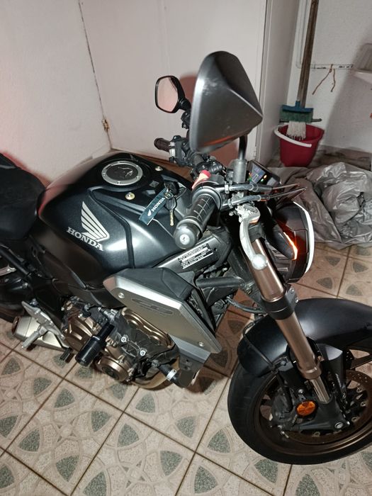 Honda cb650r black edition