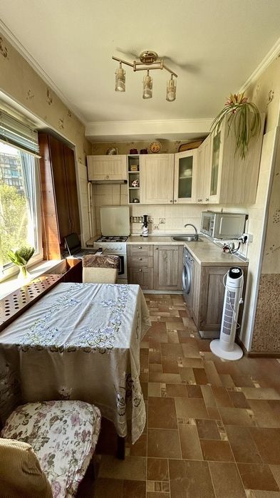 Оренда двокімнатної квартири від власника на Лісовому