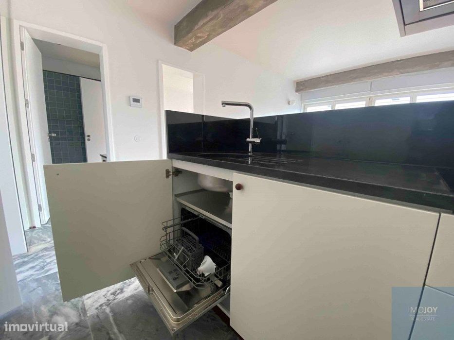 Apartamento T1 para venda no centro histórico do Porto