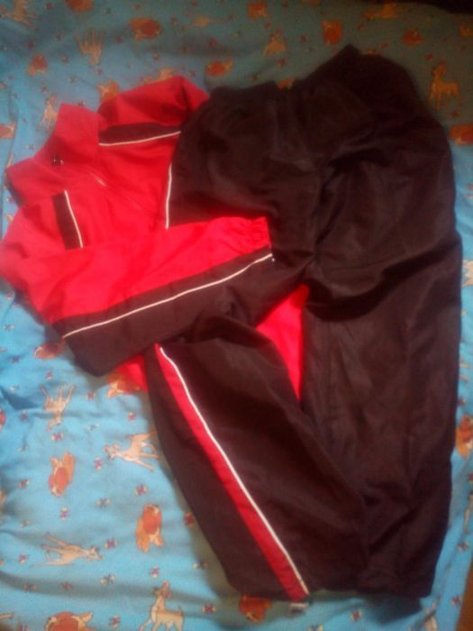 D r e s y sportowe 152