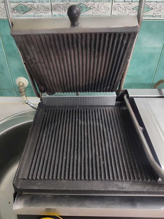 Професійний притискний гриль SILVER Туреччина