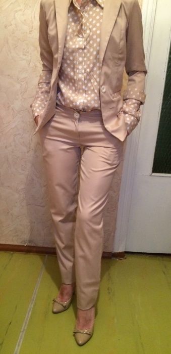 Костюм (пиджак, брюки, сорочка)