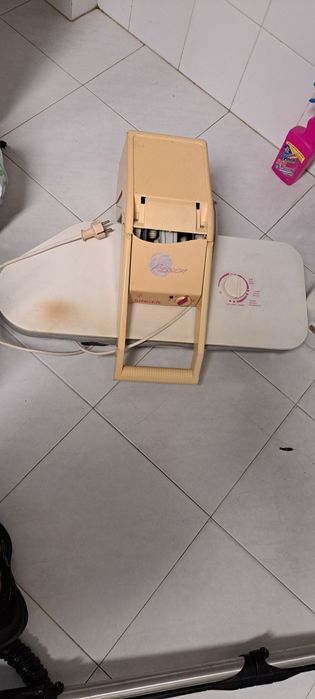 Maquina  de passar a ferro Singer