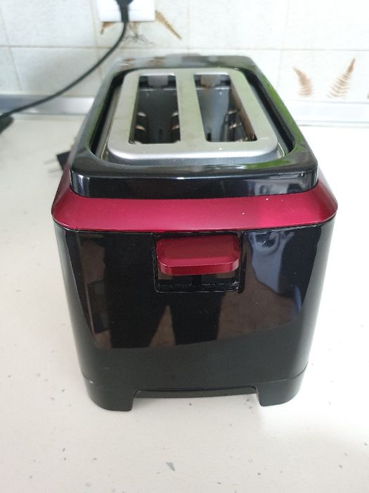 Torradeira eléctrica em bom estado