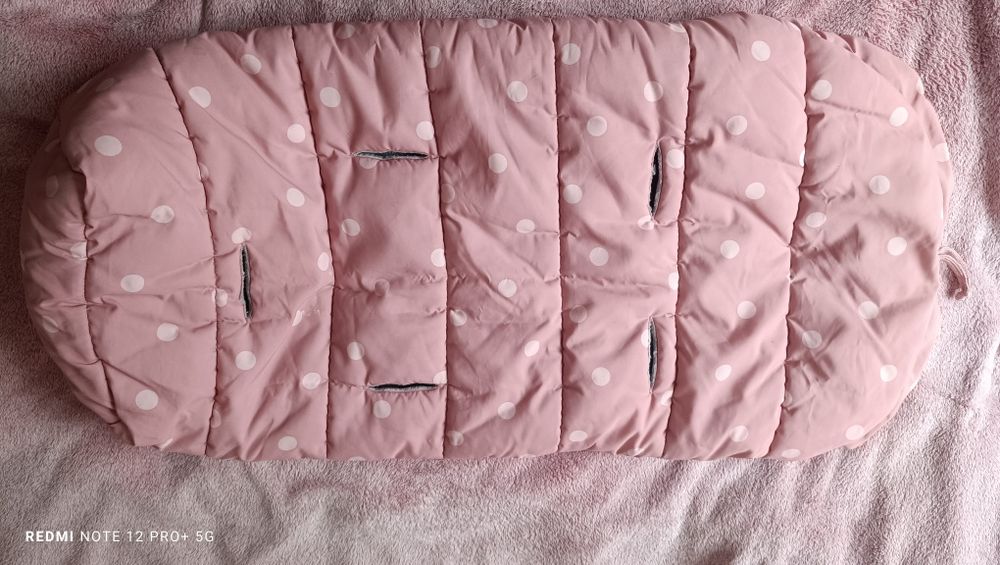 Ciepły śpiworek dla dziewczynki