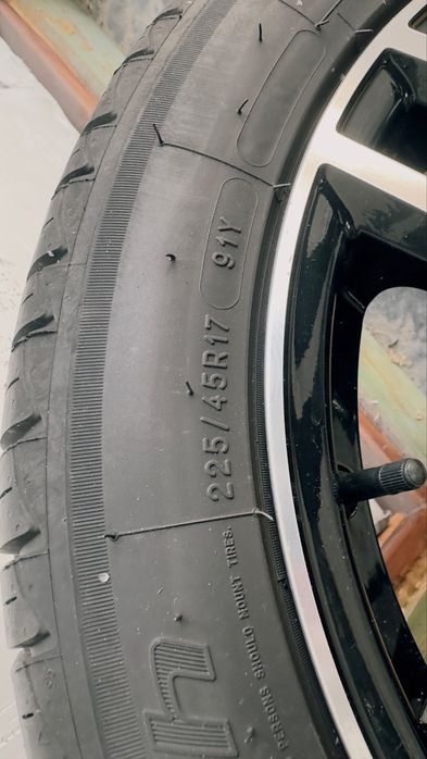 Felgi Dezent tr black 17 + opony BFGoodrich 225/45/17