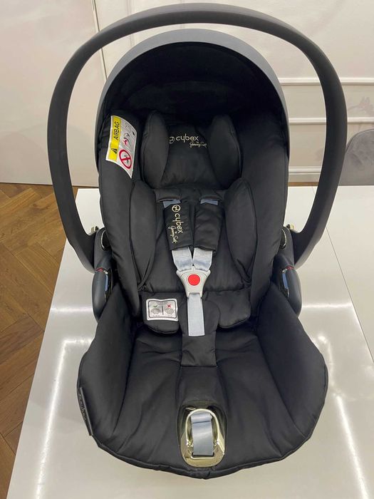 Fotelik samochodowy Cloud Z Wings by Jeremy Scott. Adaptery Gratis!