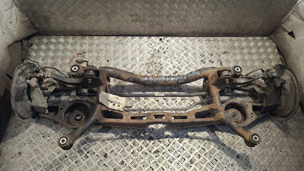 Belka Zawieszenia Tył Vw Passat B7