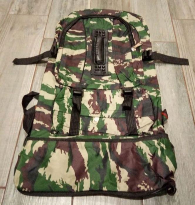 Рюкзак  туриста кольору хакі / наплічник камуфляж