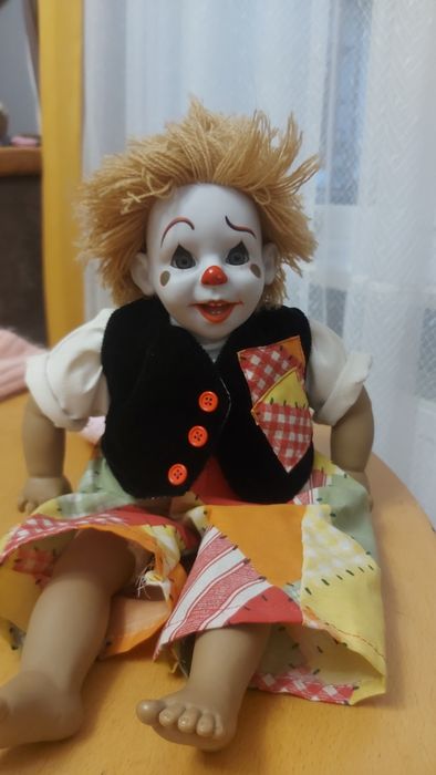 Клоун игрушка красивый кукла