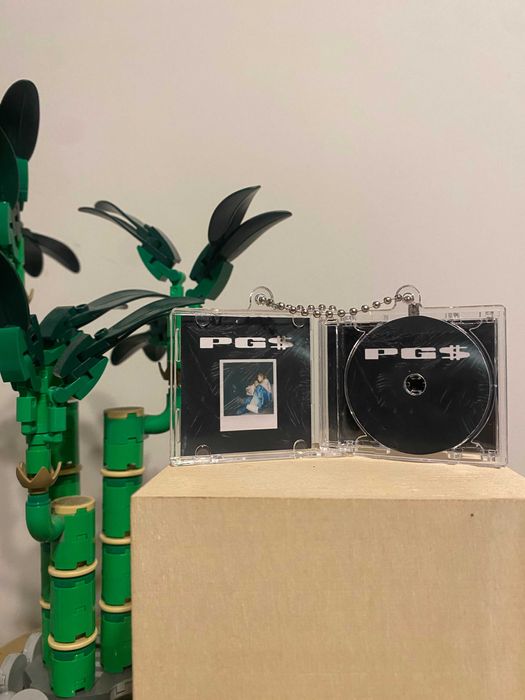 Brelok cd nfc Bambi, Young Leosia - PG$