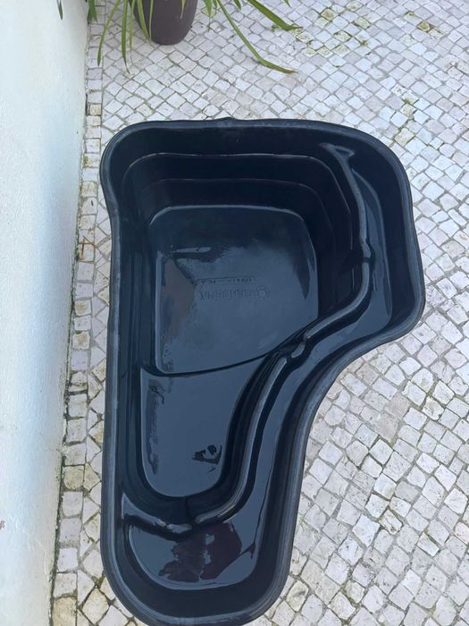 Lago para jardim marca "Gardena" 170Lts.