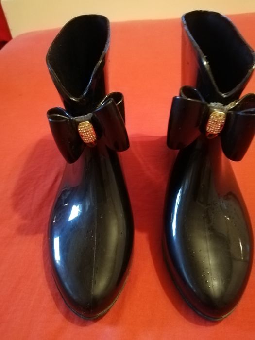 Резиновые модельные сапожки