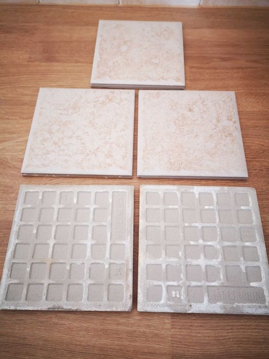Nowe 83szt za 30zl ceramiczne plytki 10x10cm-sprzedam!
