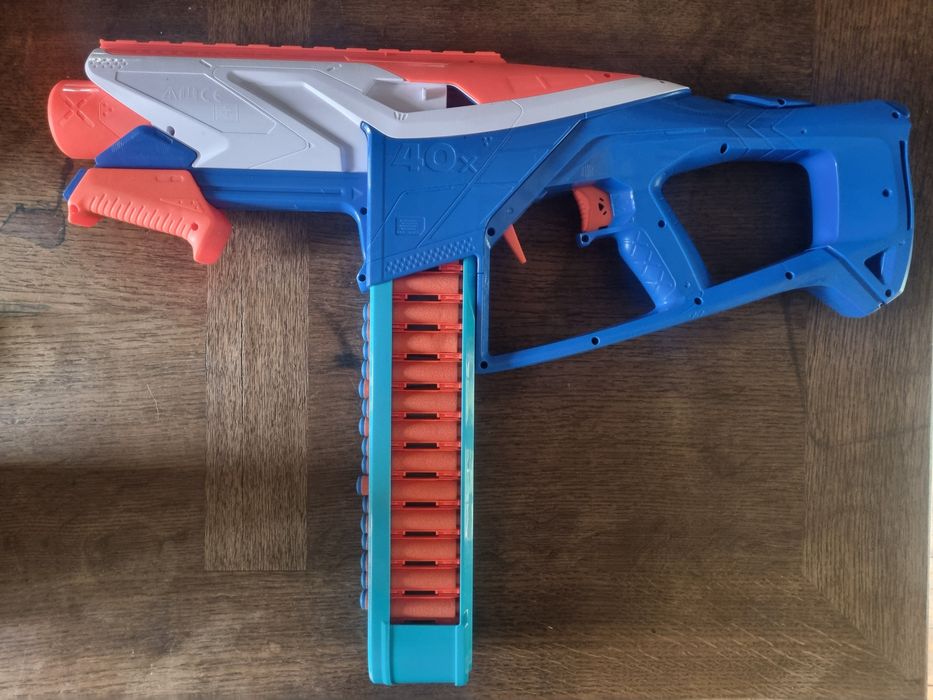 NERF N-Series Infinite Blaster + strzałki