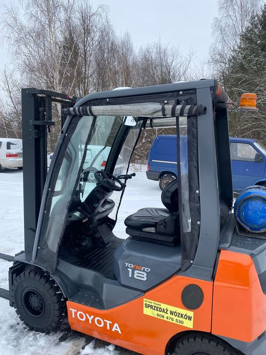 Toyota  Wózek widłowy TOYOTA 1.8T, 2017r  Stan IDEALNY