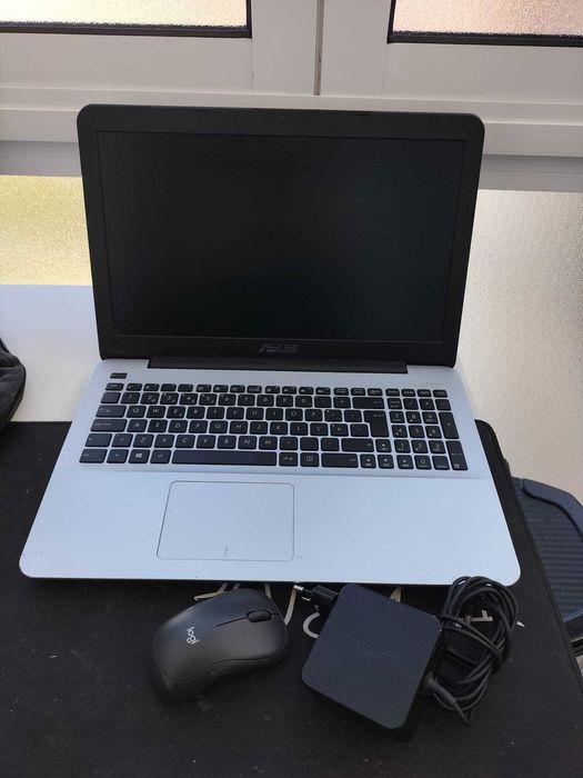 PC Portátil Asus i7