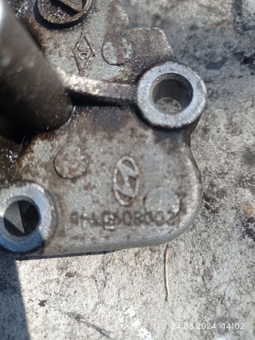 Продам помпу на Hyundai Sonata.