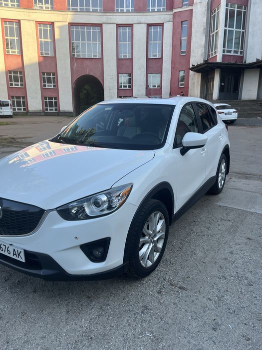 Продам машину в хорошем состоянии, ничего делать не нужно сел и поехал 
Резина зима и лето