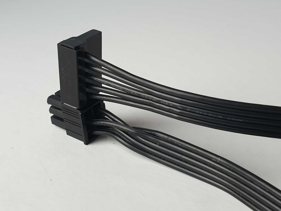 Модульний кабель живлення  6-pin - 4 x SATA  Cooler Master (CB21) 0.8m