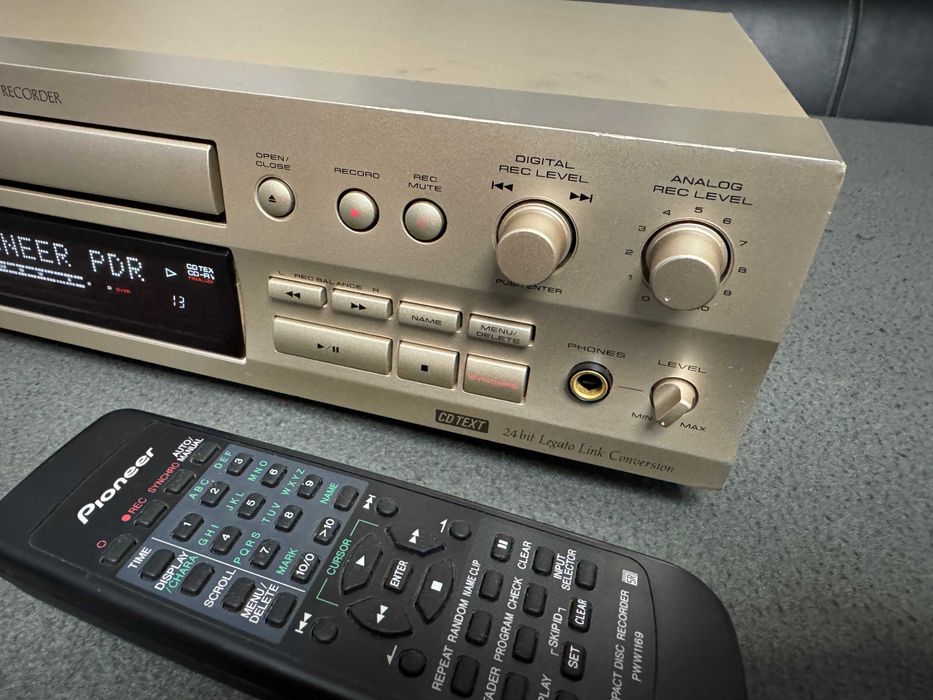 Nagrywarka CD Pioneer PDR-D50 złota z opcją DAC