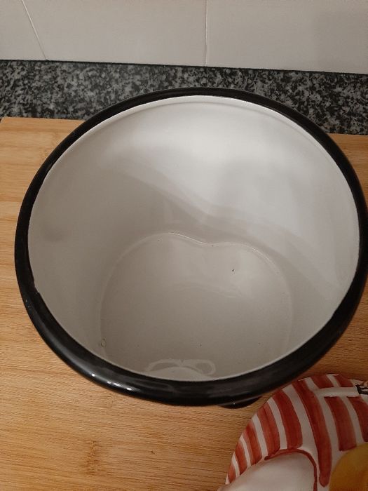 Boleira em cerâmica